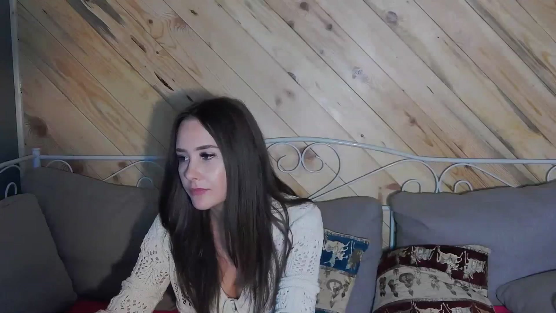 Gallery image thumbnail from Radiance's myfreecams stream on, 10/23/2023, 19:20 image 15 of 20