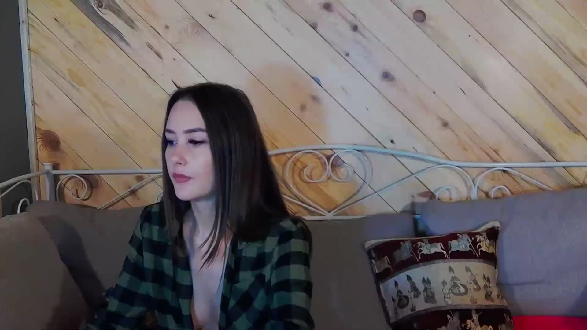 Gallery image thumbnail from Radiance's myfreecams stream on, 10/25/2023, 15:06 image 8 of 20