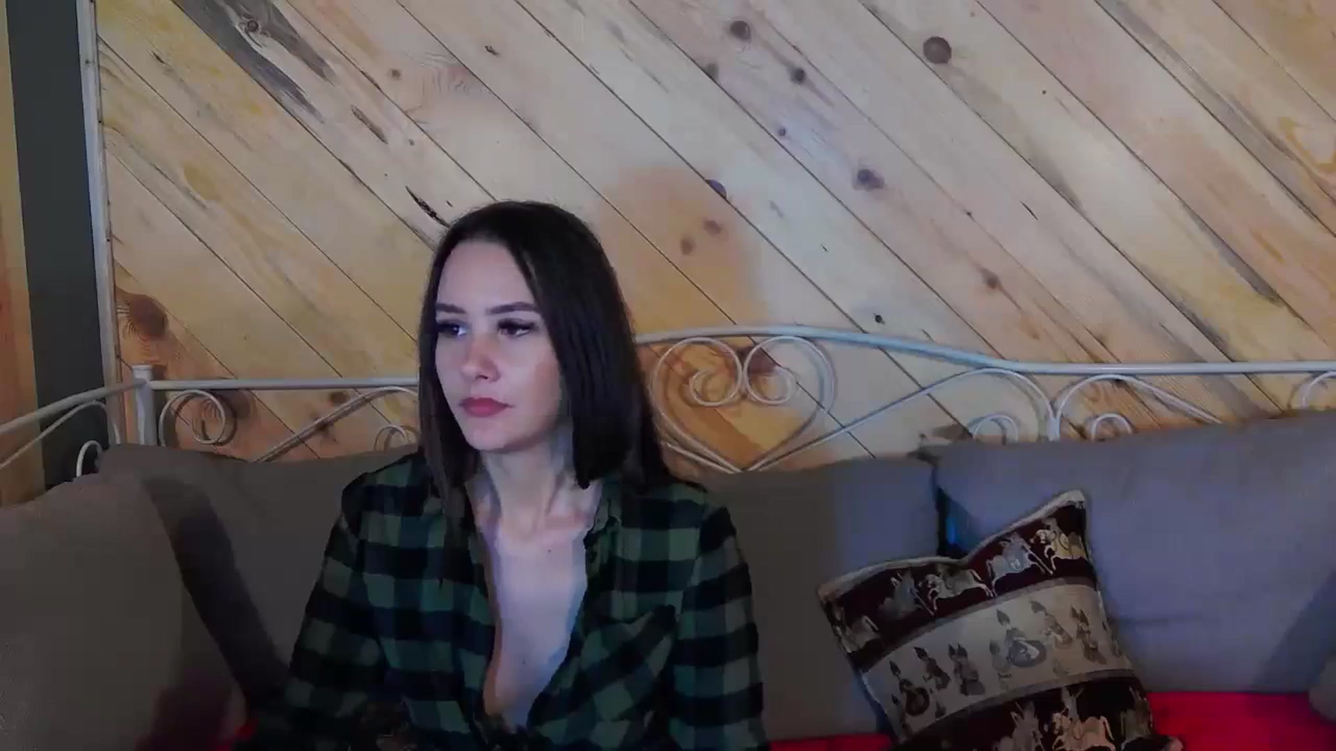 Gallery image thumbnail from Radiance's myfreecams stream on, 10/25/2023, 17:33 image 2 of 20