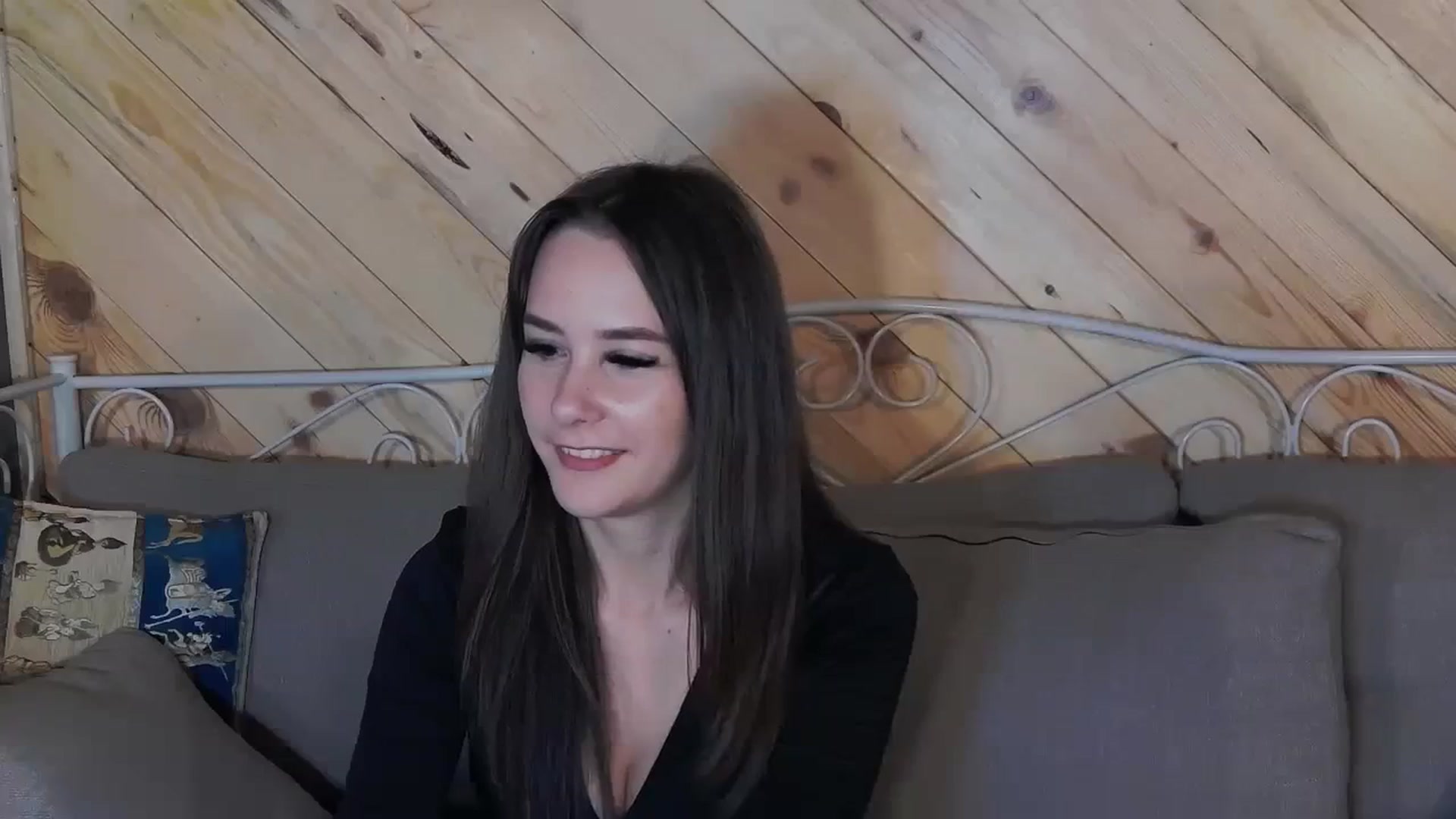 Gallery image thumbnail from Radiance's myfreecams stream on, 10/27/2023, 18:28 image 13 of 20