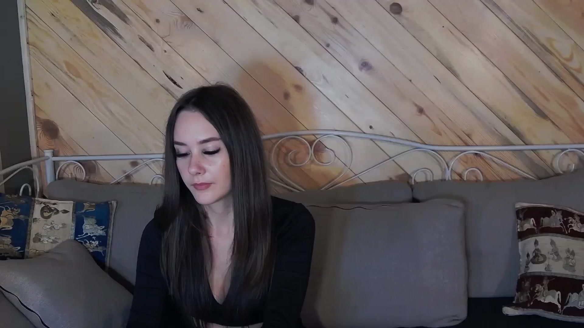 Gallery image thumbnail from Radiance's myfreecams stream on, 10/27/2023, 18:28 image 4 of 20