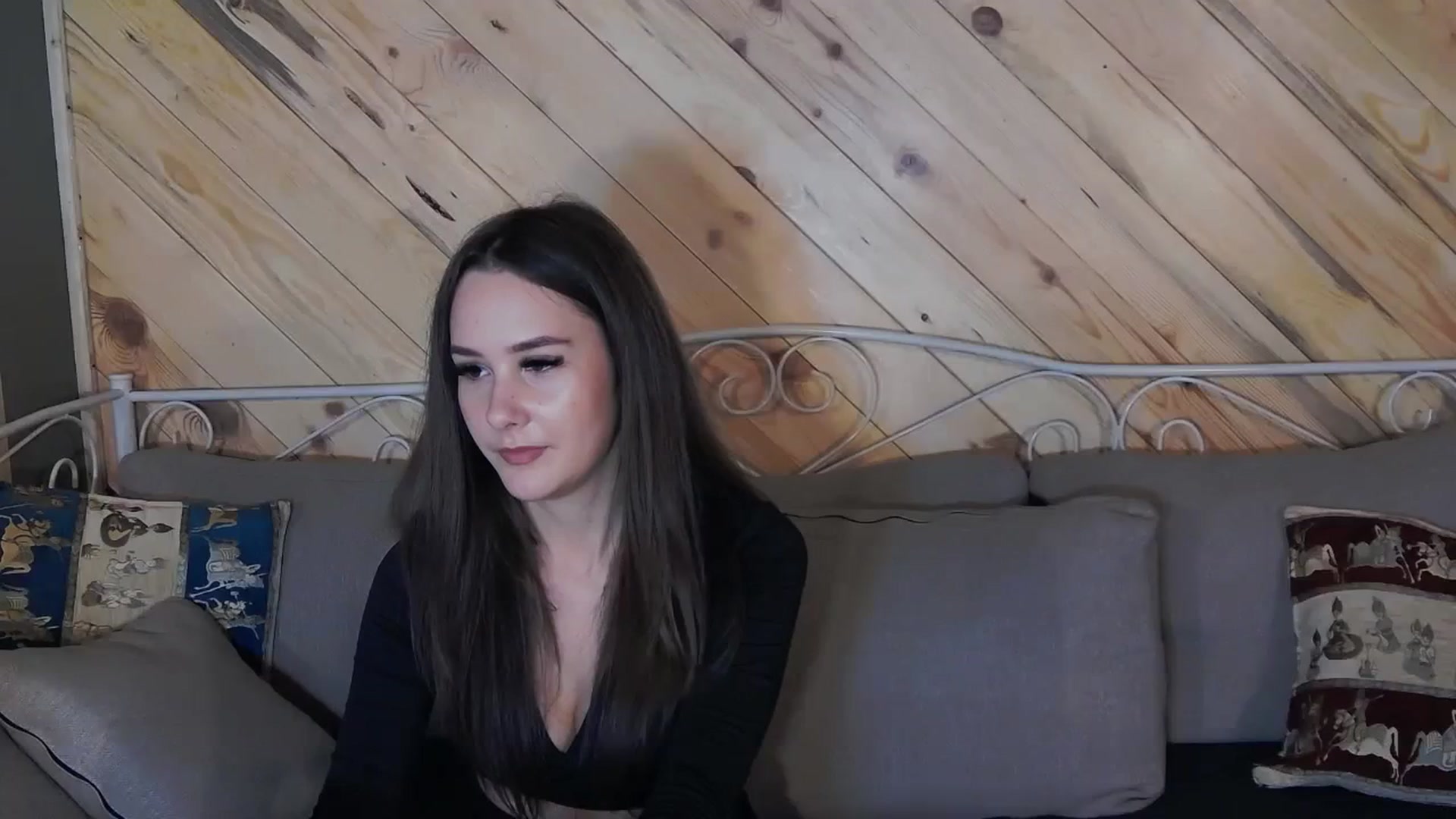 Gallery image thumbnail from Radiance's myfreecams stream on, 10/27/2023, 18:28 image 6 of 20