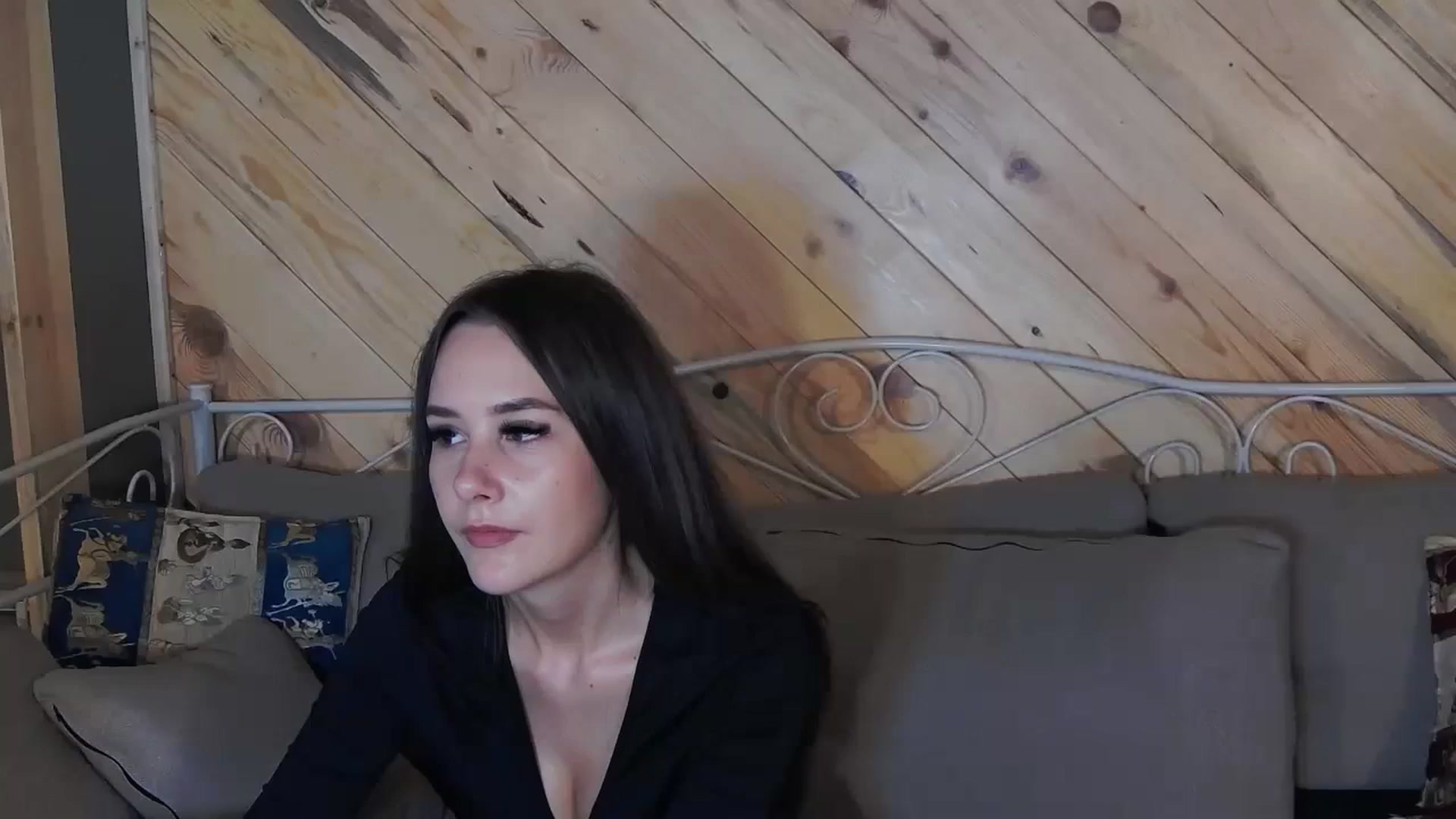 Gallery image thumbnail from Radiance's myfreecams stream on, 10/27/2023, 19:36 image 17 of 20