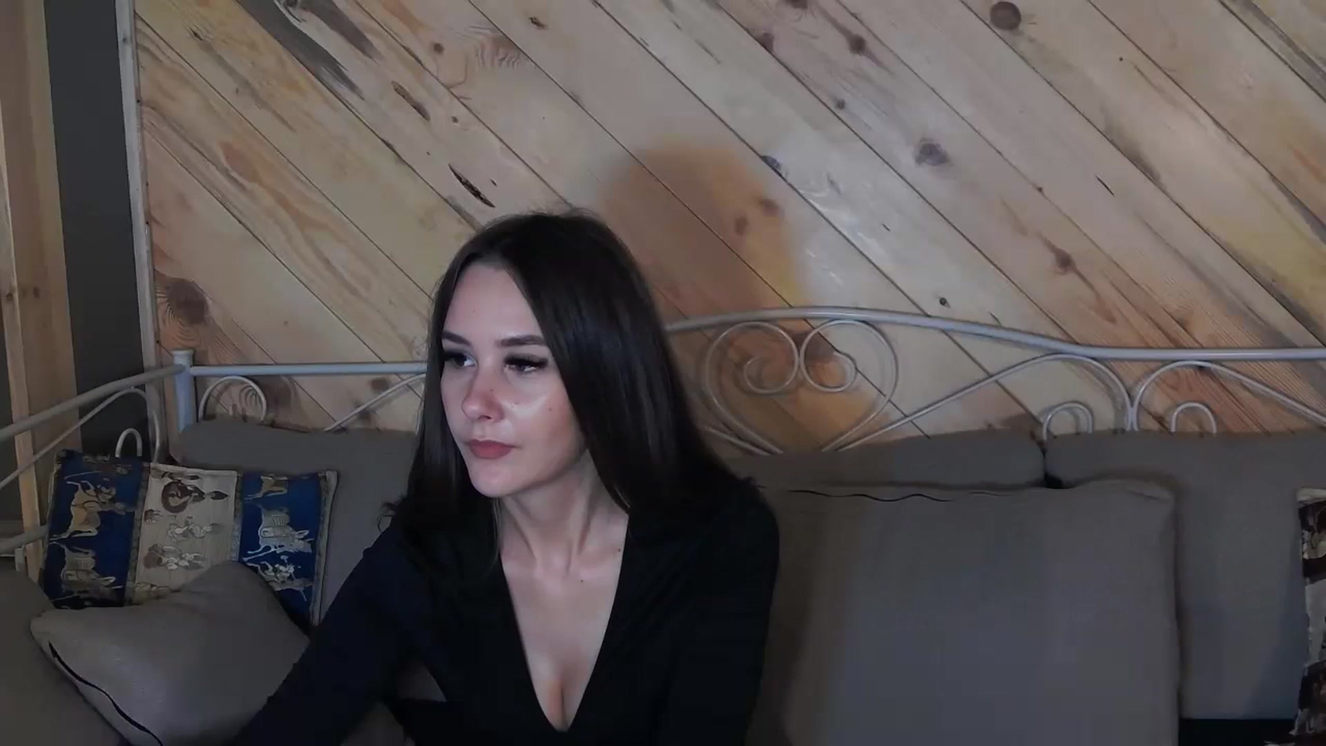 Gallery image thumbnail from Radiance's myfreecams stream on, 10/27/2023, 19:36 image 18 of 20