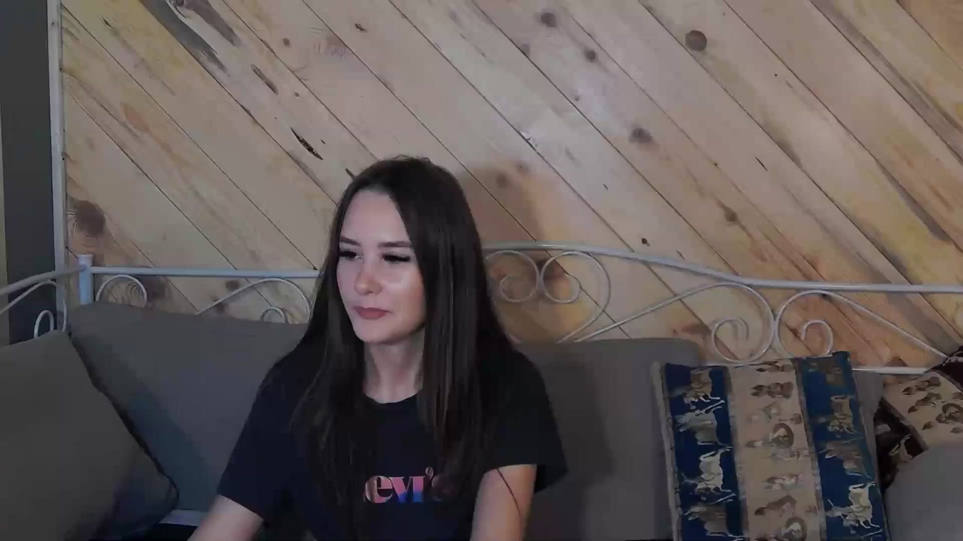 Gallery image thumbnail from Radiance's myfreecams stream on, 10/28/2023, 14:44 image 3 of 20