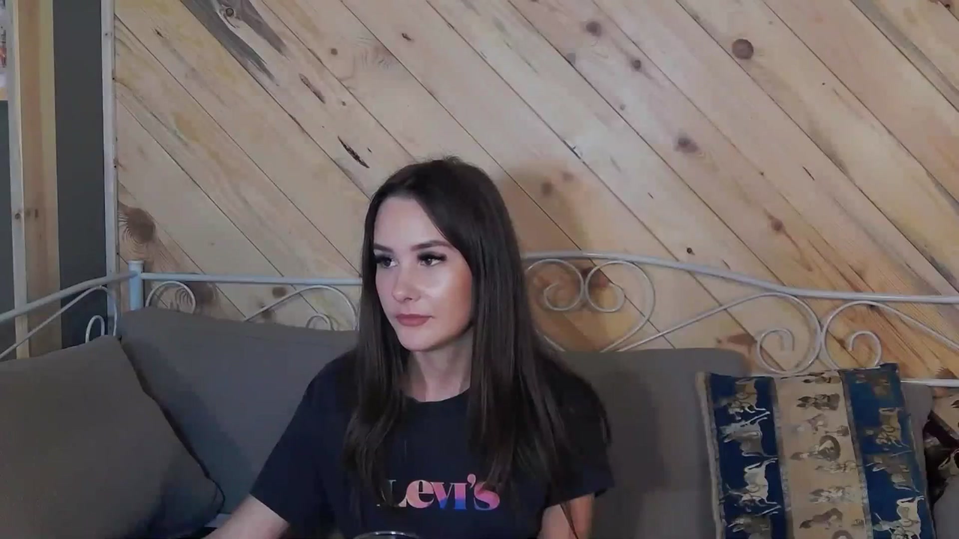 Gallery image thumbnail from Radiance's myfreecams stream on, 10/28/2023, 14:44 image 15 of 20