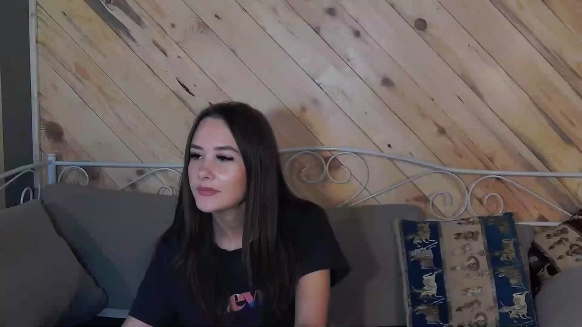 Gallery image thumbnail from Radiance's myfreecams stream on, 10/28/2023, 14:44 image 2 of 20