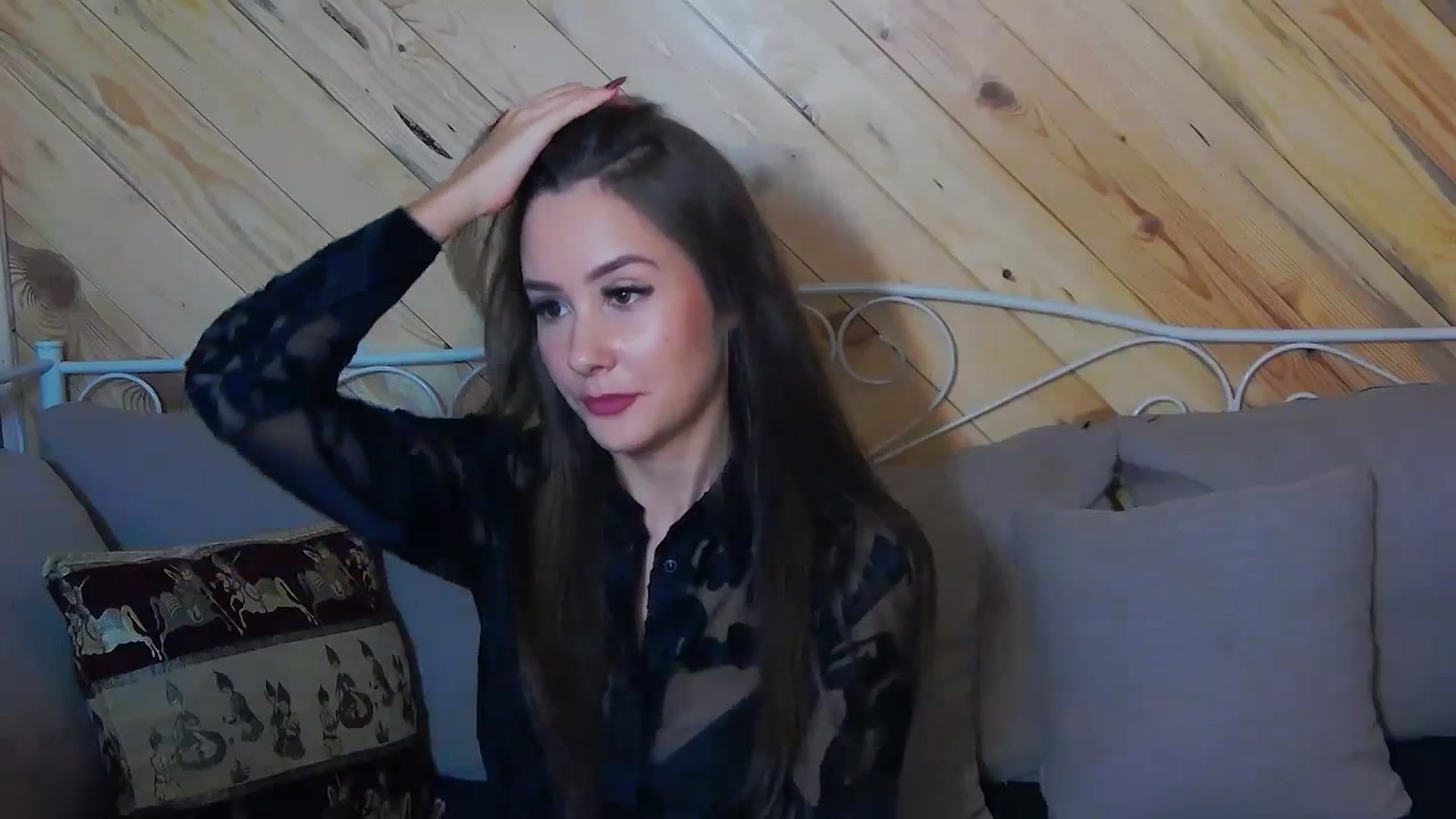 Gallery image thumbnail from Radiance's myfreecams stream on, 11/07/2023, 17:43 image 16 of 20