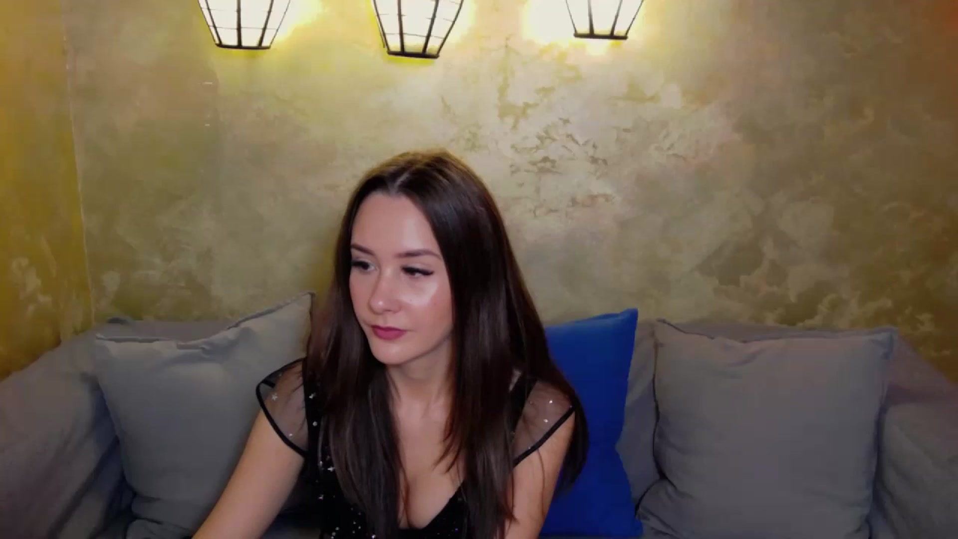 Gallery image thumbnail from Radiance's myfreecams stream on, 11/08/2023, 15:50 image 7 of 20