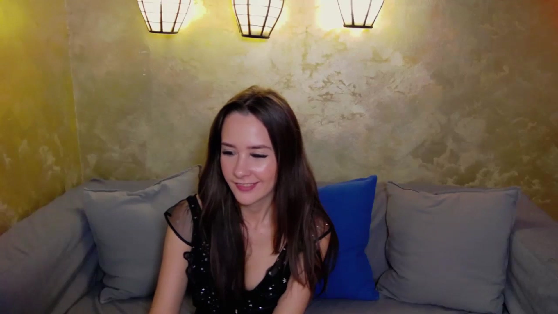 Gallery image thumbnail from Radiance's myfreecams stream on, 11/08/2023, 15:50 image 2 of 20