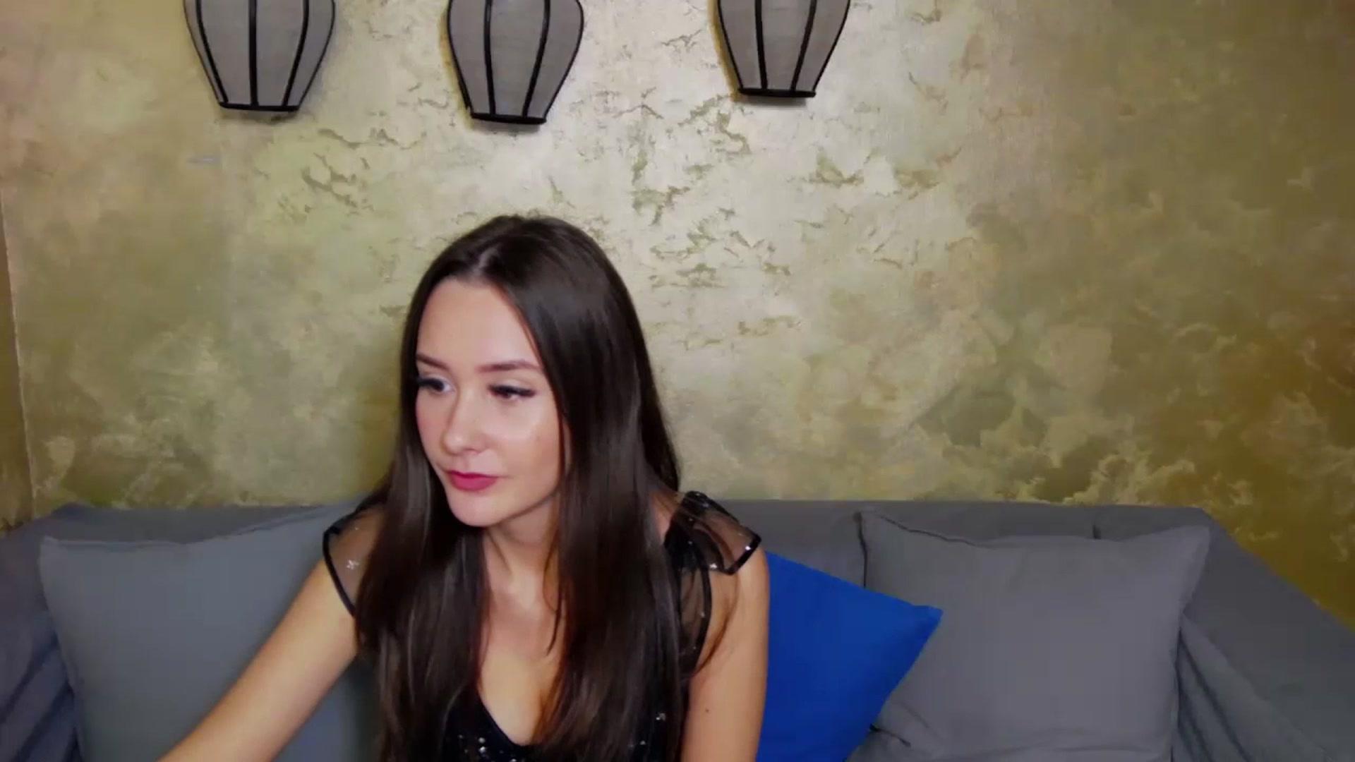 Gallery image thumbnail from Radiance's myfreecams stream on, 11/08/2023, 19:02 image 12 of 20
