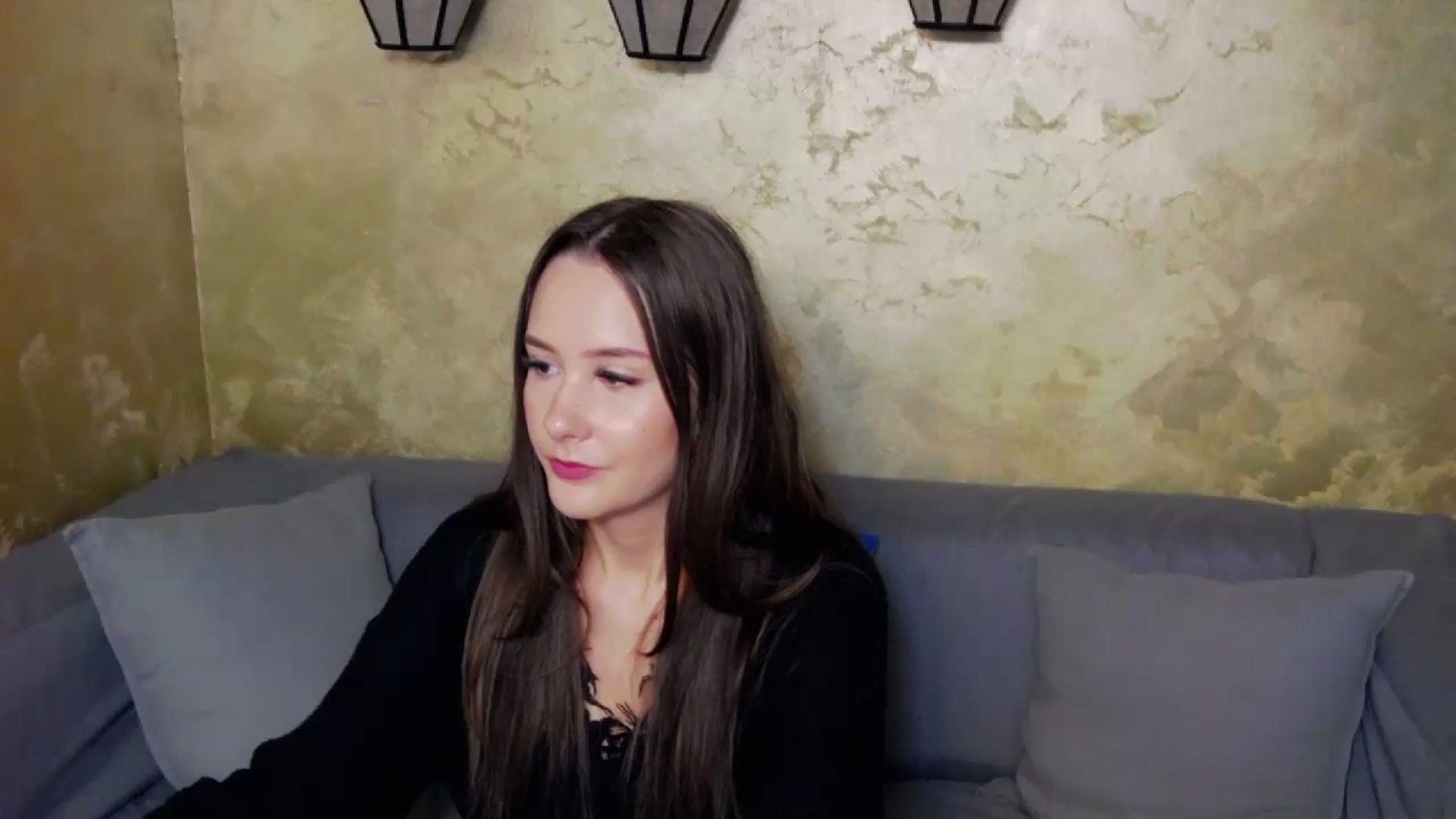 Gallery image thumbnail from Radiance's myfreecams stream on, 11/13/2023, 15:37 image 2 of 20