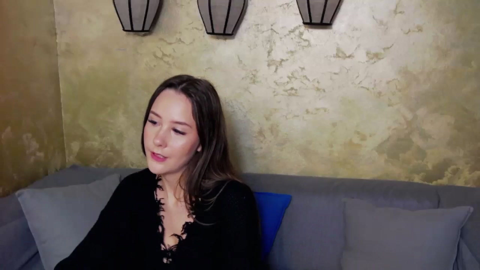 Gallery image thumbnail from Radiance's myfreecams stream on, 11/13/2023, 15:37 image 7 of 20