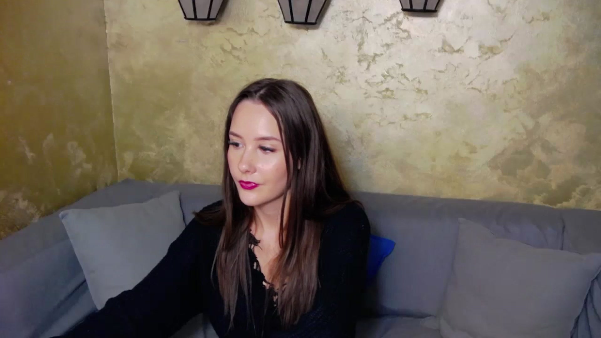 Gallery image thumbnail from Radiance's myfreecams stream on, 11/13/2023, 18:07 image 11 of 20