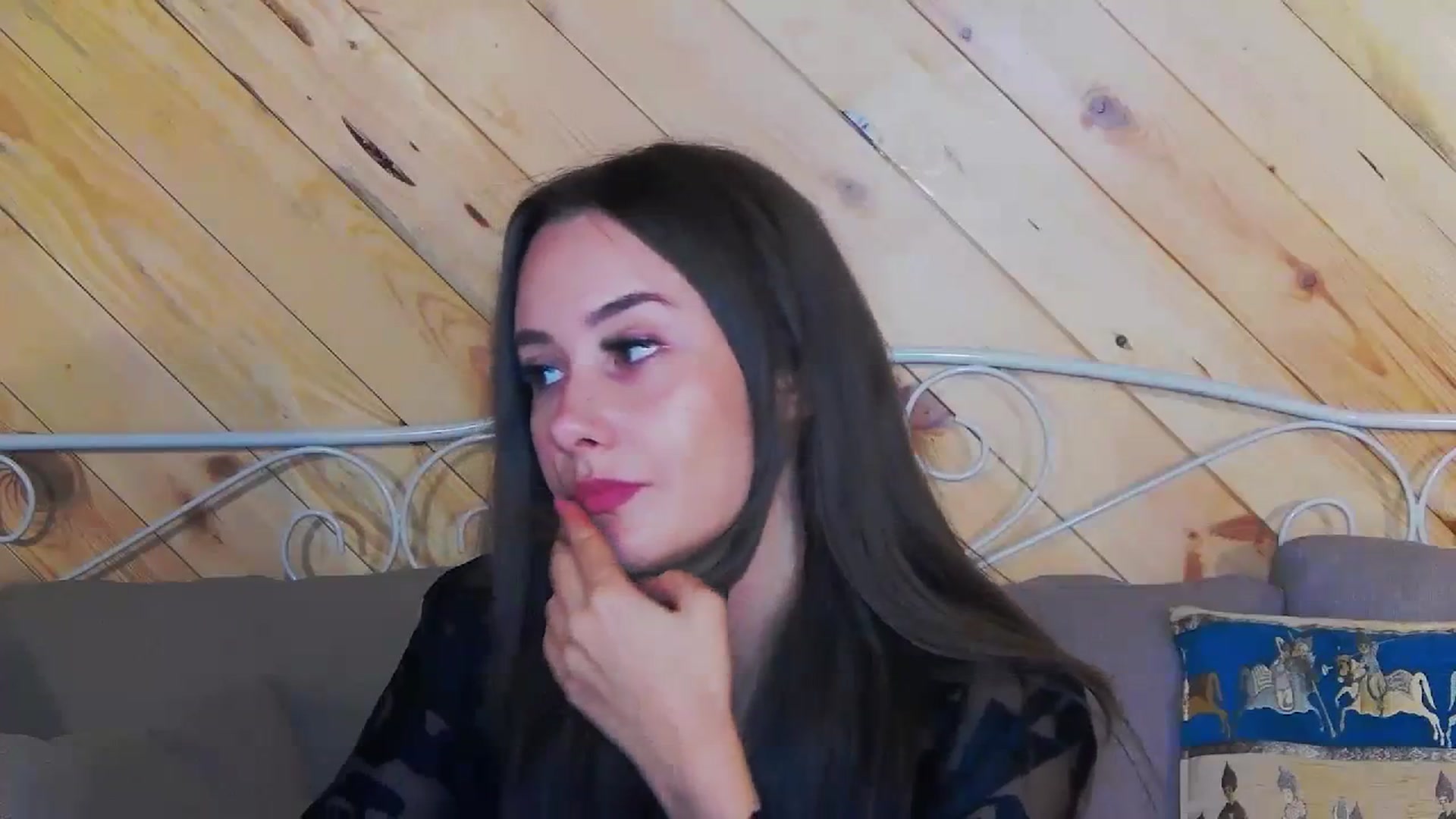 Gallery image thumbnail from Radiance's myfreecams stream on, 11/14/2023, 17:56 image 10 of 20