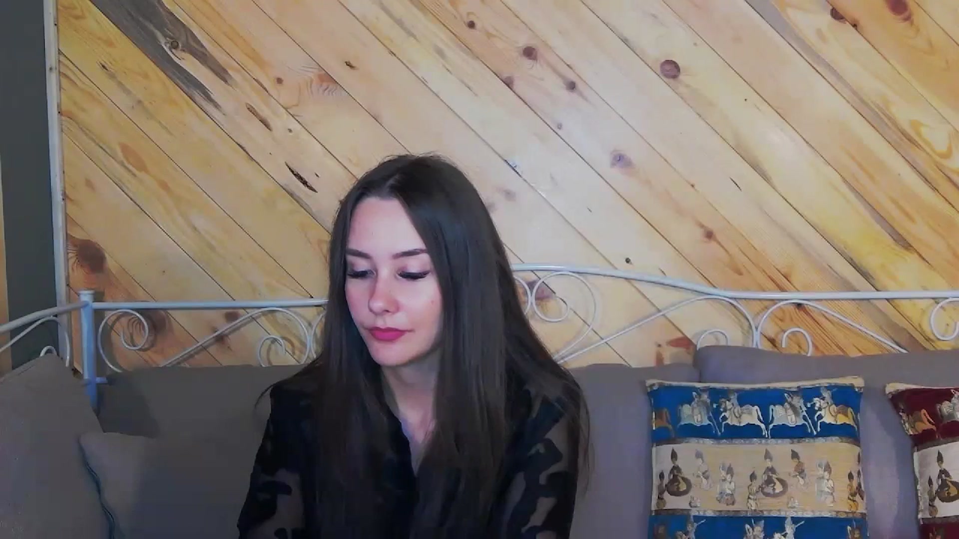 Gallery image thumbnail from Radiance's myfreecams stream on, 11/14/2023, 19:18 image 16 of 20
