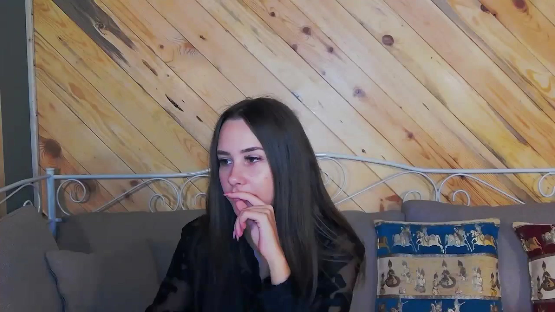 Gallery image thumbnail from Radiance's myfreecams stream on, 11/14/2023, 19:18 image 10 of 20