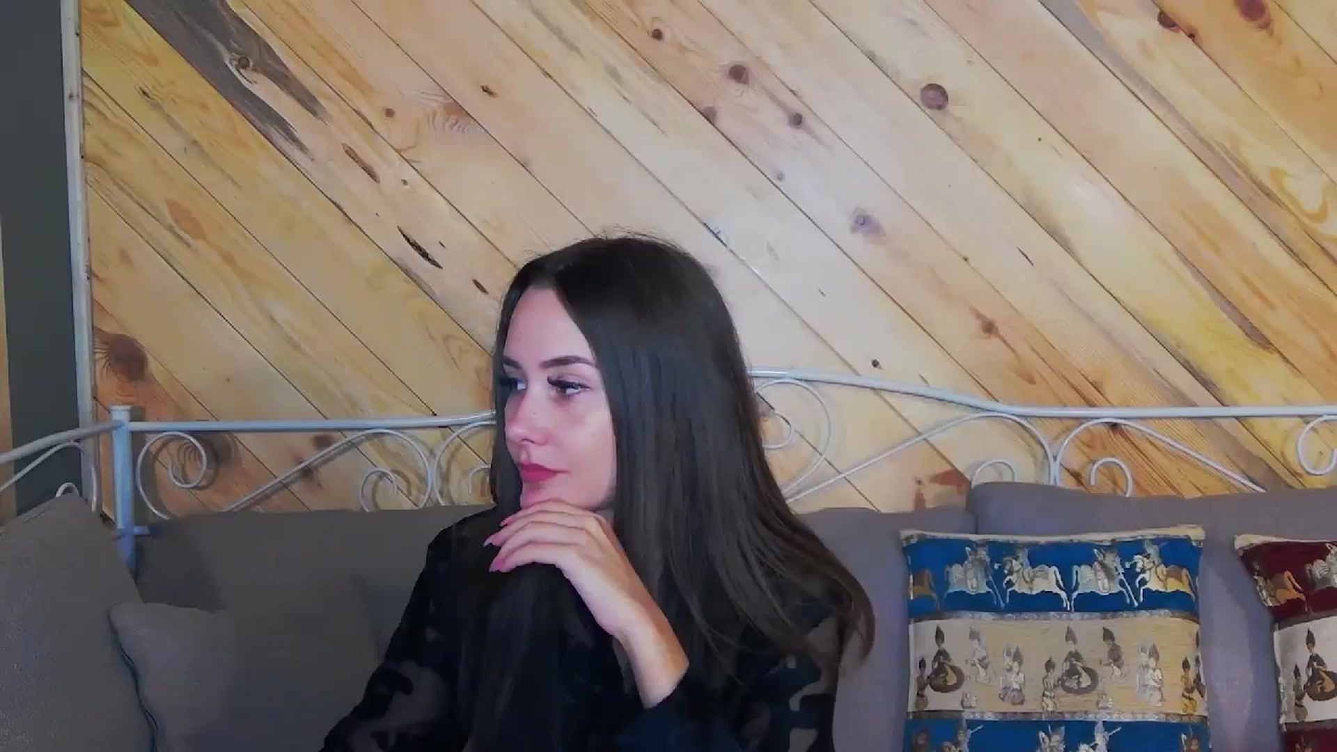 Gallery image thumbnail from Radiance's myfreecams stream on, 11/14/2023, 19:18 image 7 of 20