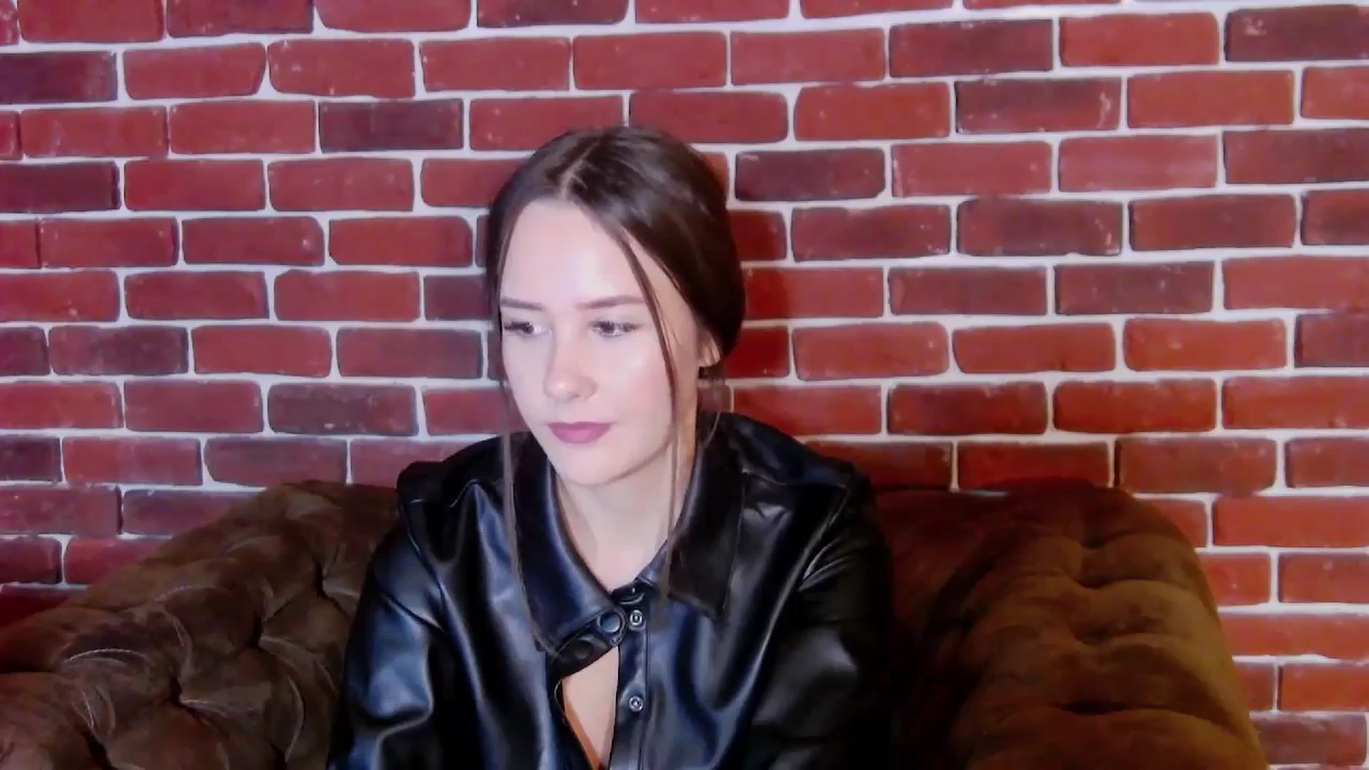 Gallery image thumbnail from Radiance's myfreecams stream on, 11/16/2023, 16:06 image 11 of 20
