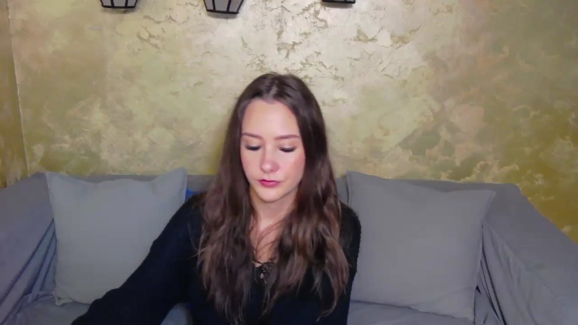 Gallery image thumbnail from Radiance's myfreecams stream on, 11/21/2023, 13:53 image 8 of 20