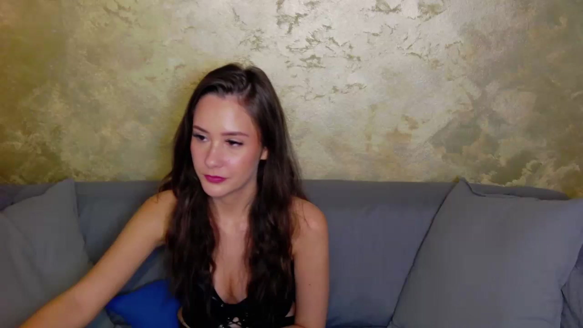 Gallery image thumbnail from Radiance's myfreecams stream on, 11/23/2023, 17:27 image 9 of 20