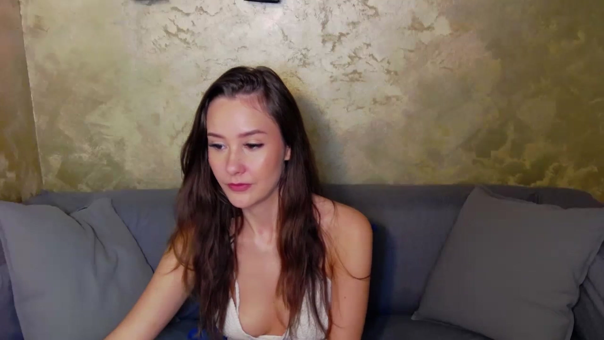 Gallery image thumbnail from Radiance's myfreecams stream on, 11/24/2023, 15:36 image 14 of 20
