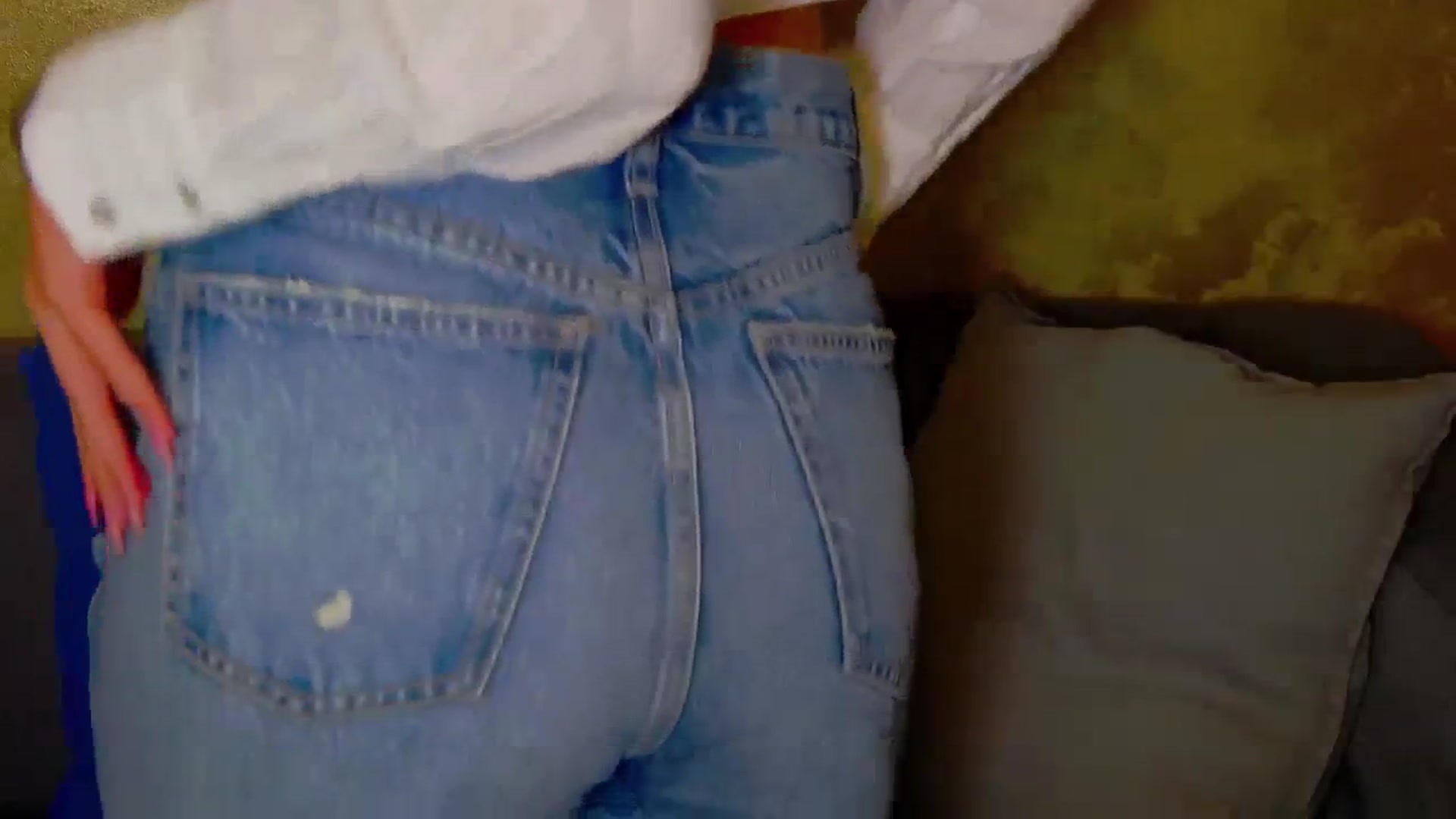 Gallery image thumbnail from Radiance's myfreecams stream on, 11/27/2023, 15:41 image 11 of 20