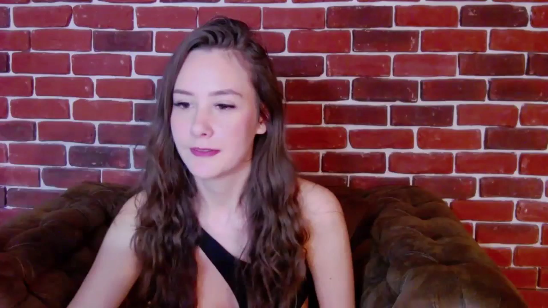 Gallery image thumbnail from Radiance's myfreecams stream on, 11/30/2023, 19:45 image 6 of 20