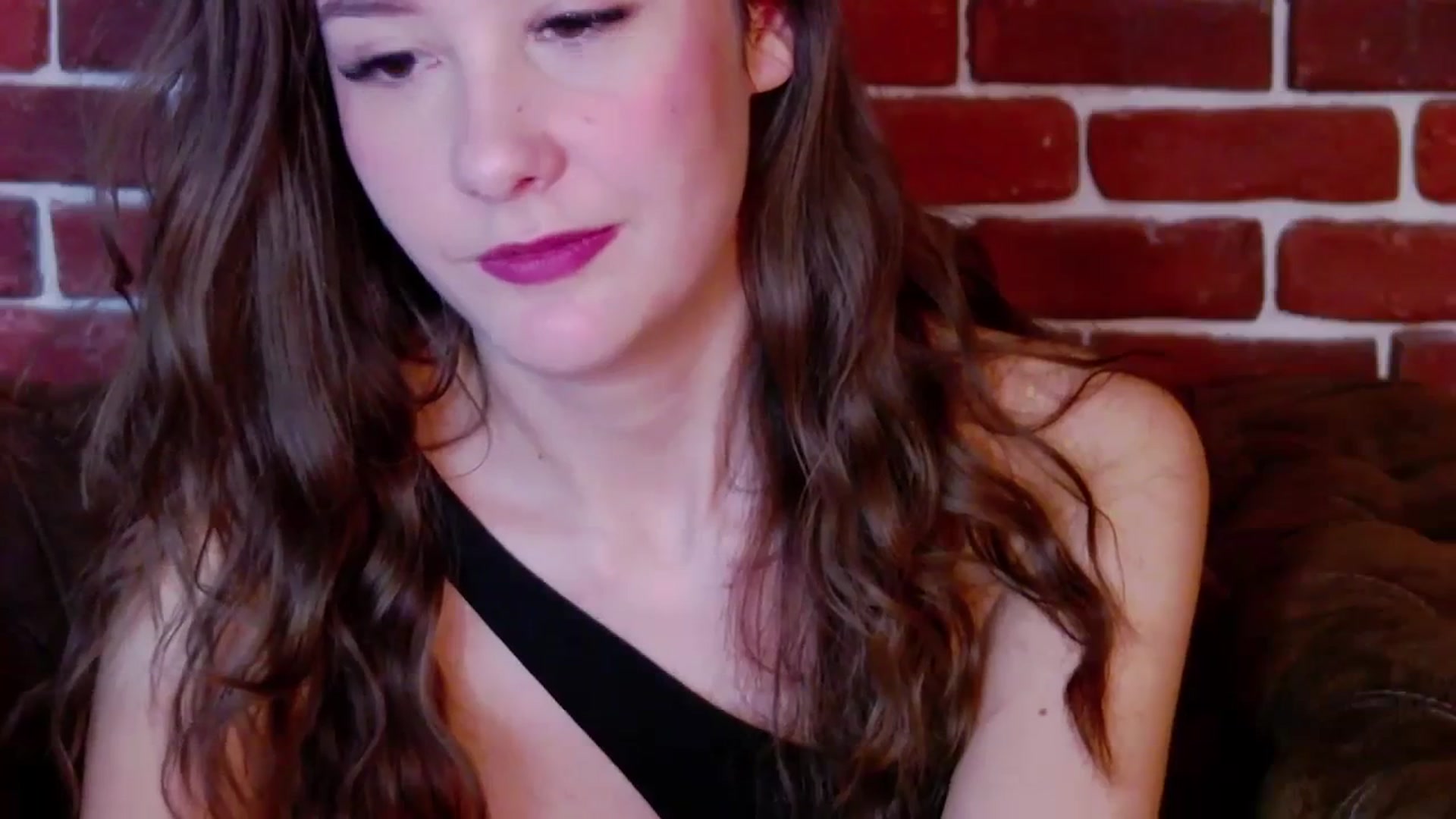 Gallery image thumbnail from Radiance's myfreecams stream on, 11/30/2023, 19:45 image 3 of 20