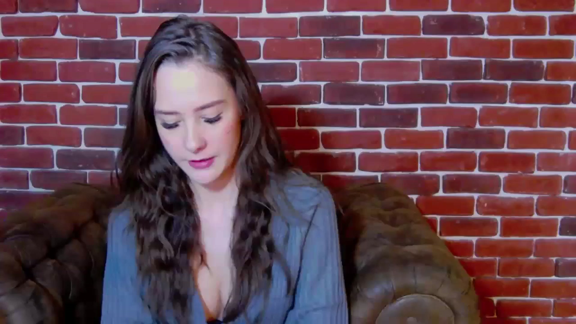 Gallery image thumbnail from Radiance's myfreecams stream on, 12/01/2023, 14:43 image 4 of 20
