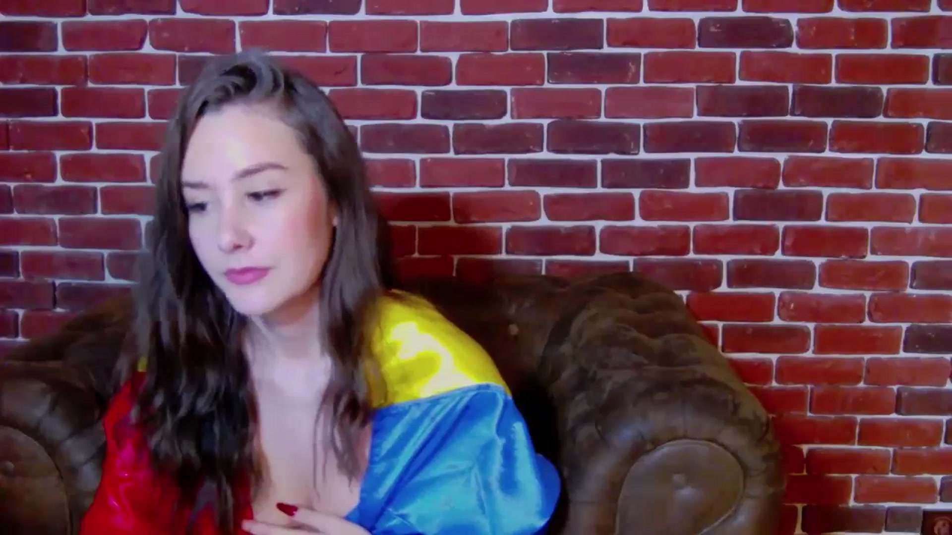 Gallery image thumbnail from Radiance's myfreecams stream on, 12/01/2023, 20:43 image 7 of 20