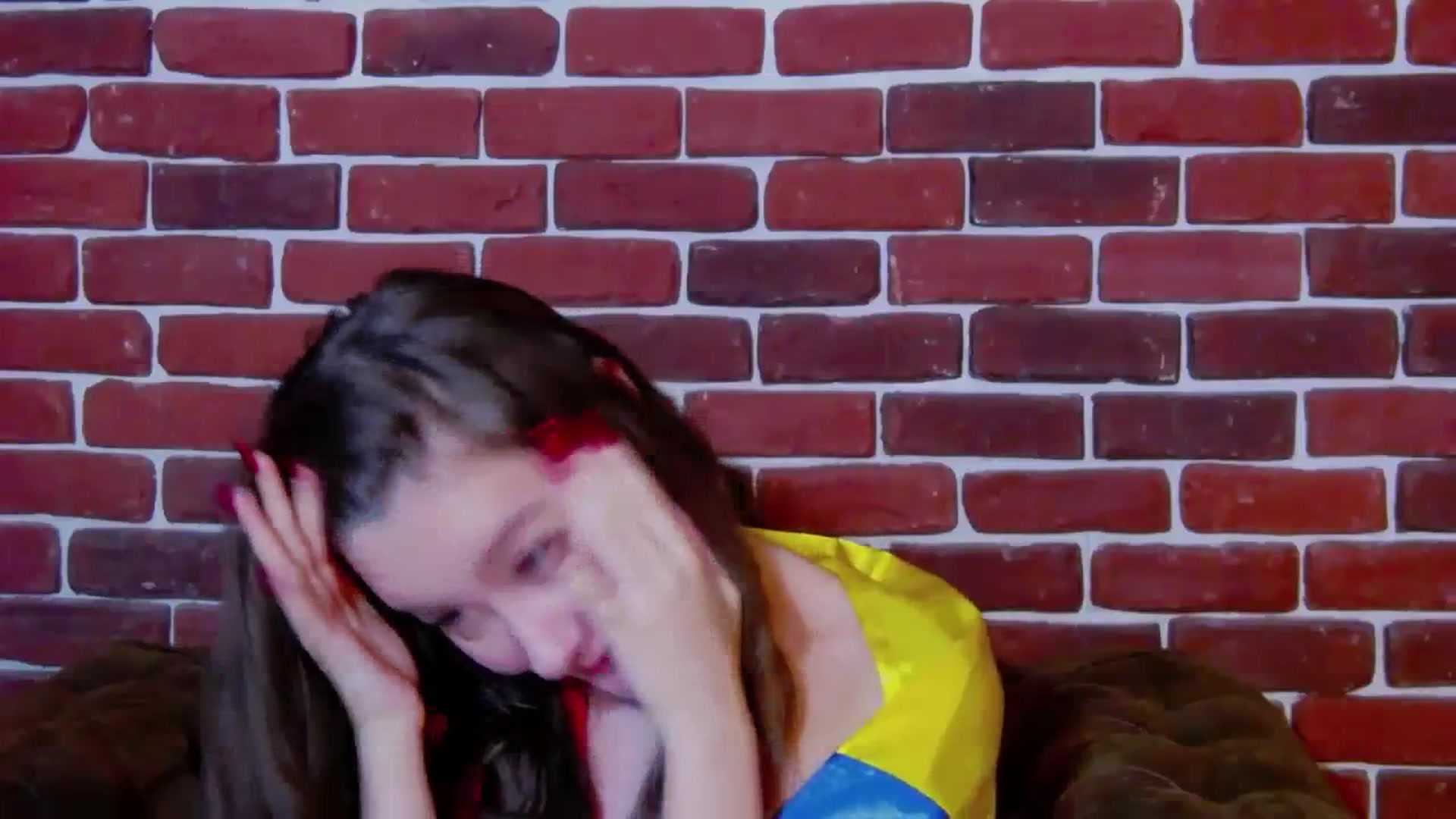 Gallery image thumbnail from Radiance's myfreecams stream on, 12/01/2023, 20:43 image 15 of 20