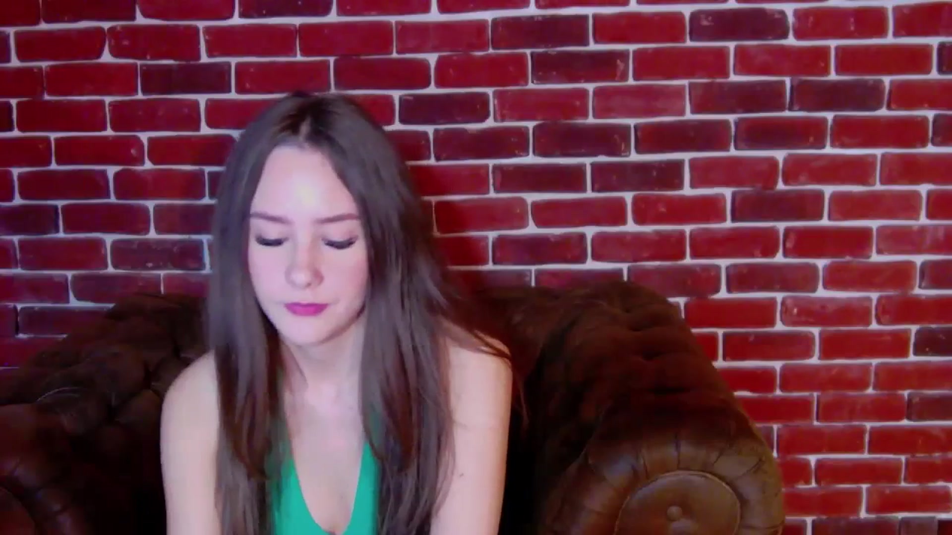 Gallery image thumbnail from Radiance's myfreecams stream on, 12/03/2023, 15:34 image 16 of 20