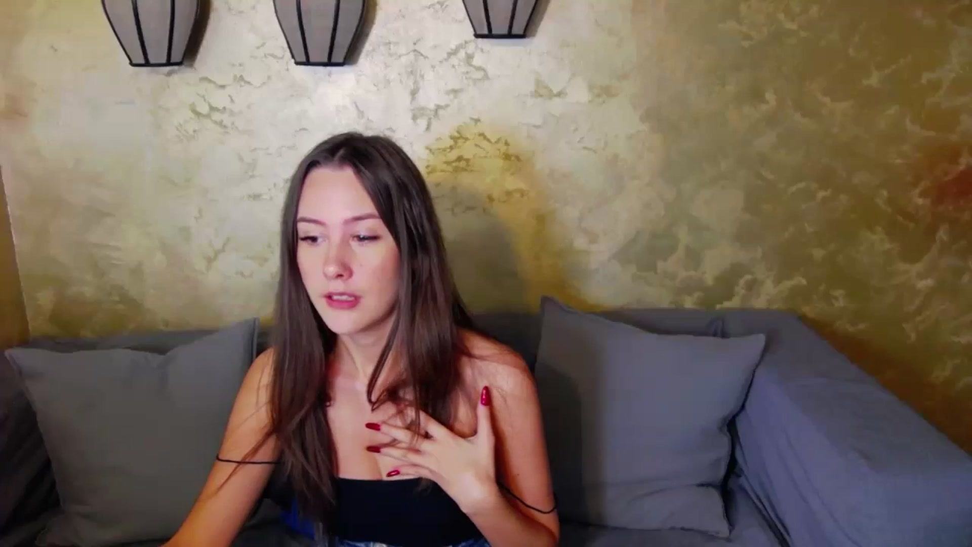 Gallery image thumbnail from Radiance's myfreecams stream on, 12/07/2023, 15:28 image 3 of 20