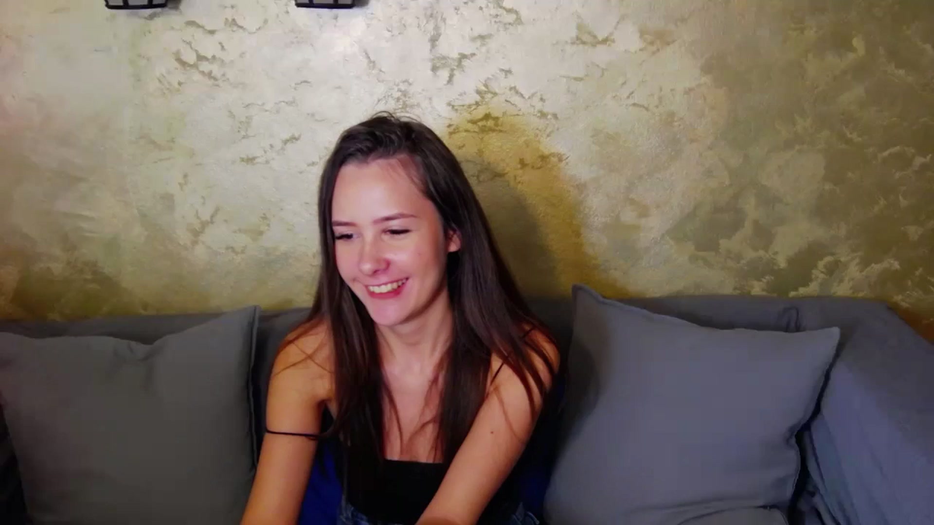 Gallery image thumbnail from Radiance's myfreecams stream on, 12/07/2023, 15:28 image 18 of 20