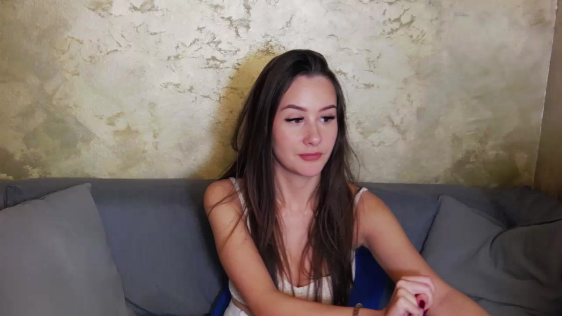 Gallery image thumbnail from Radiance's myfreecams stream on, 12/13/2023, 19:15 image 8 of 20