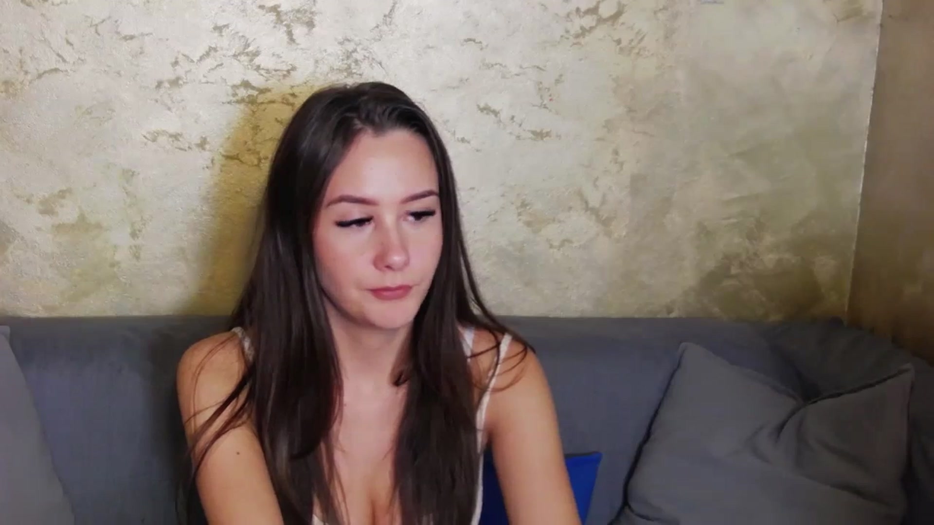 Gallery image thumbnail from Radiance's myfreecams stream on, 12/13/2023, 19:58 image 3 of 20