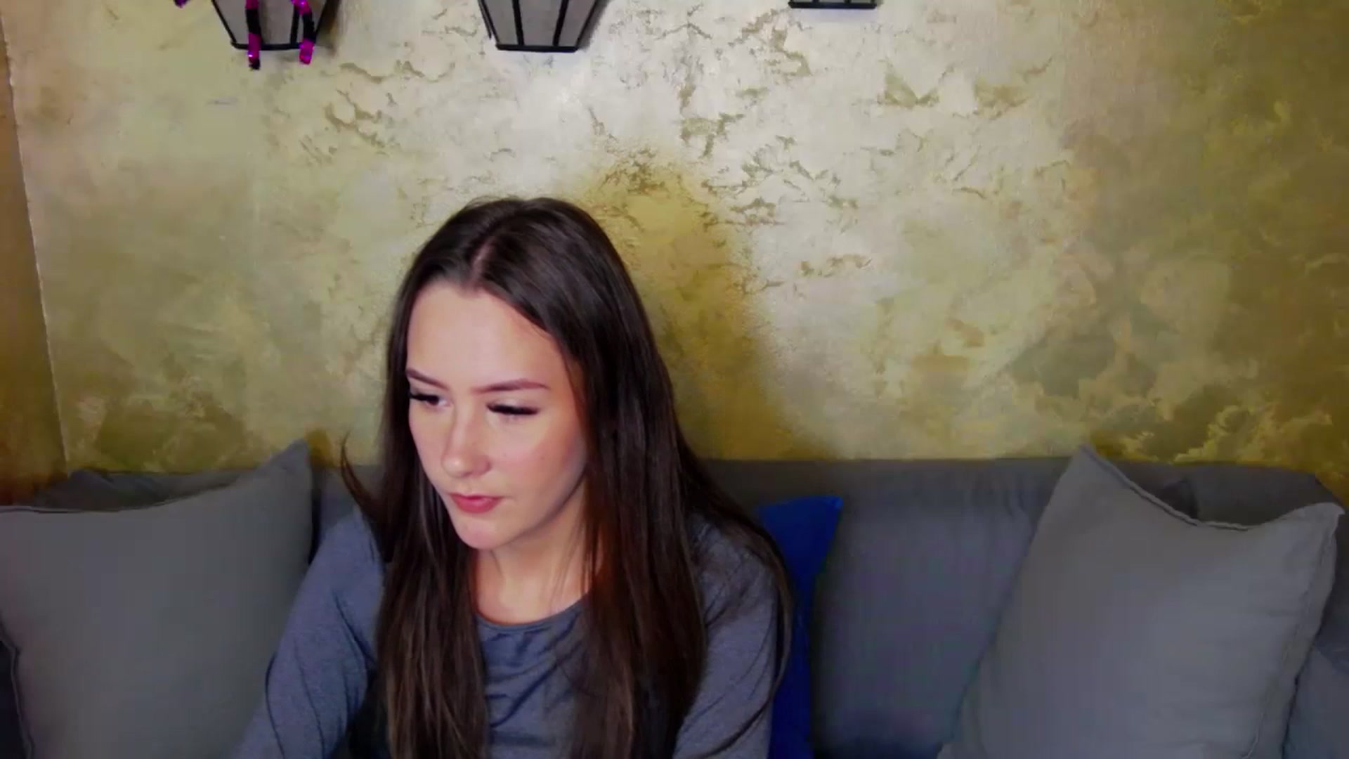 Gallery image thumbnail from Radiance's myfreecams stream on, 12/15/2023, 15:36 image 18 of 20
