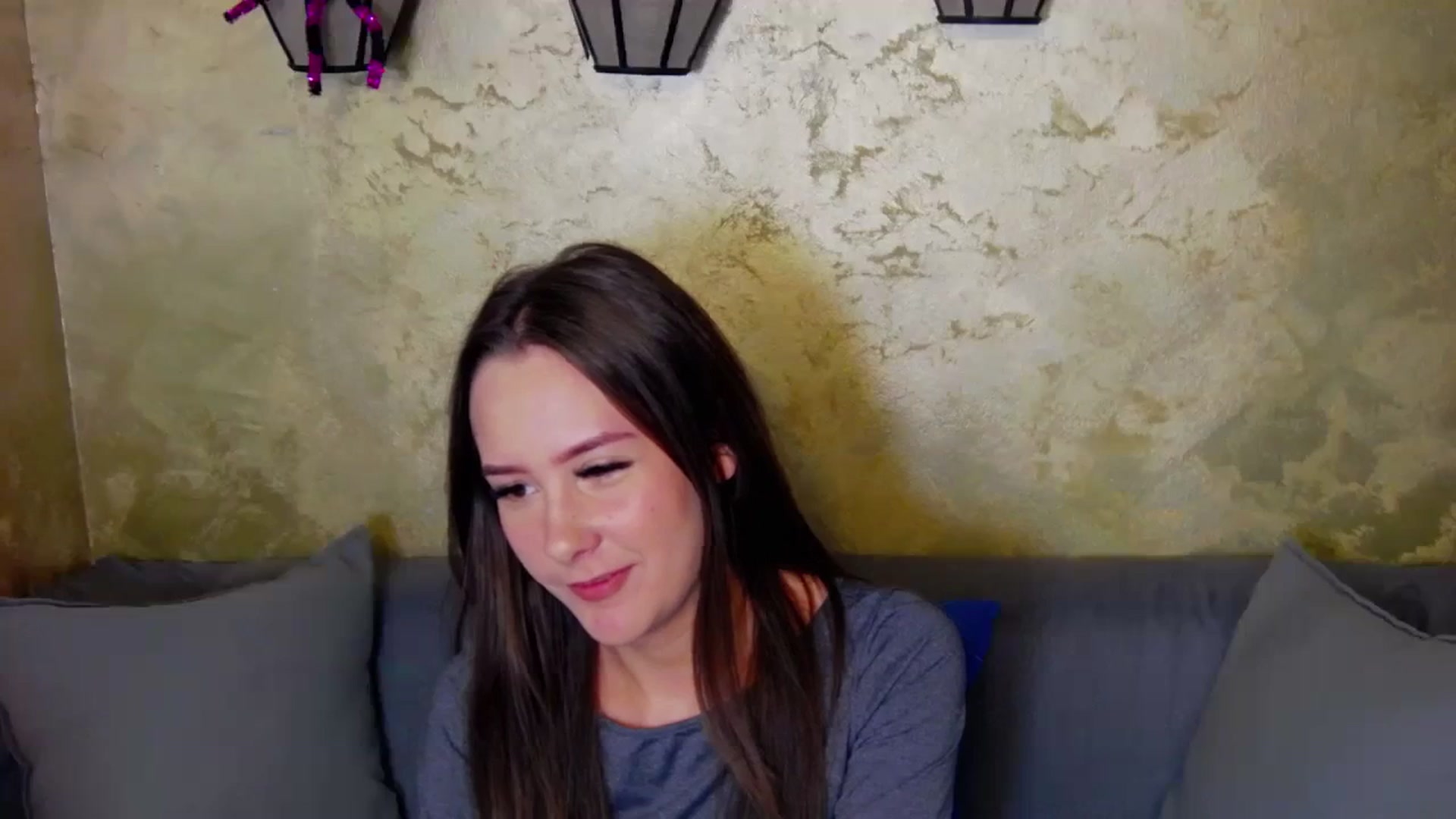 Gallery image thumbnail from Radiance's myfreecams stream on, 12/15/2023, 15:36 image 19 of 20