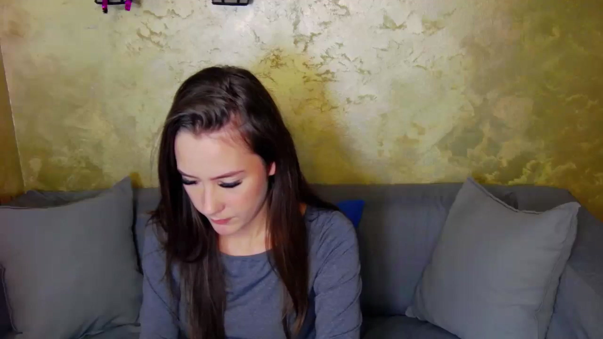 Gallery image thumbnail from Radiance's myfreecams stream on, 12/15/2023, 15:36 image 2 of 20