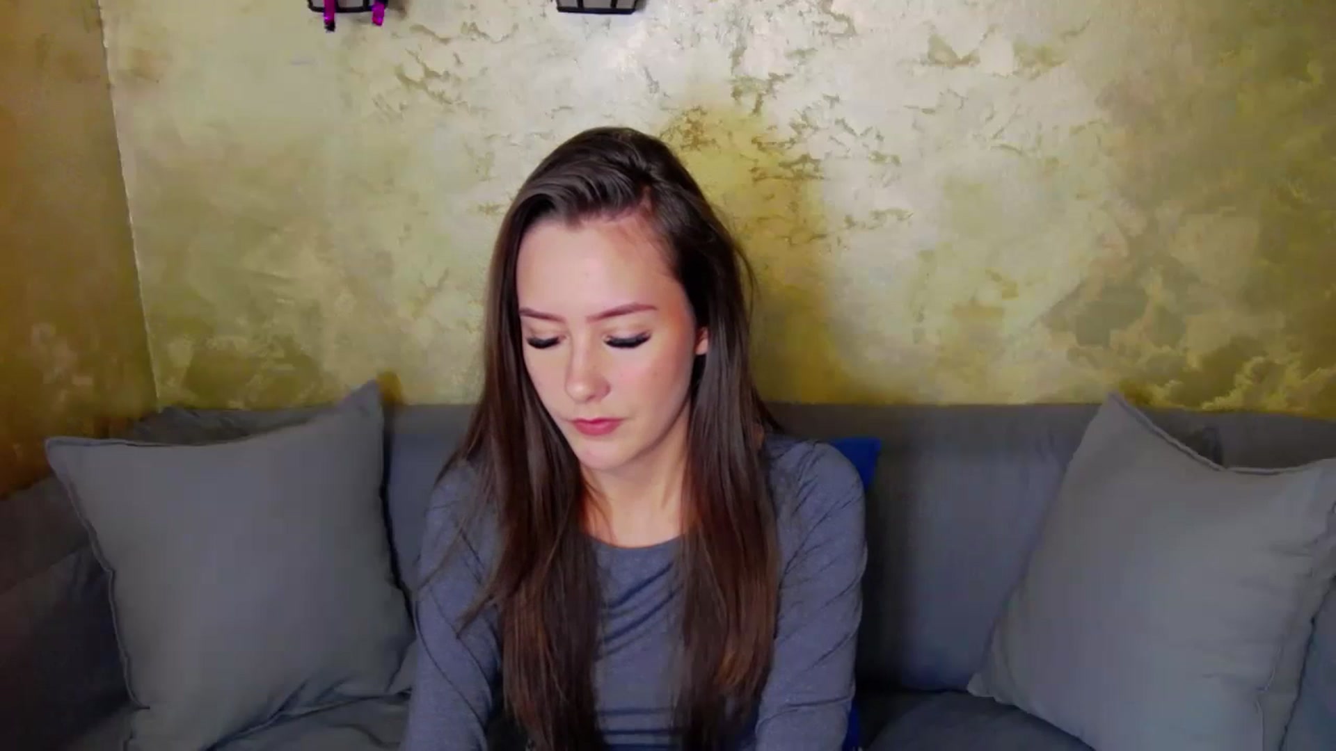 Gallery image thumbnail from Radiance's myfreecams stream on, 12/15/2023, 15:48 image 3 of 20