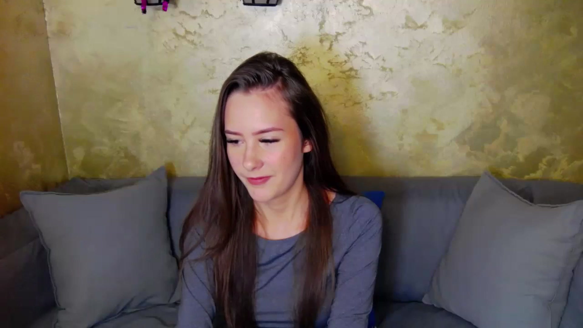 Gallery image thumbnail from Radiance's myfreecams stream on, 12/15/2023, 15:48 image 10 of 20