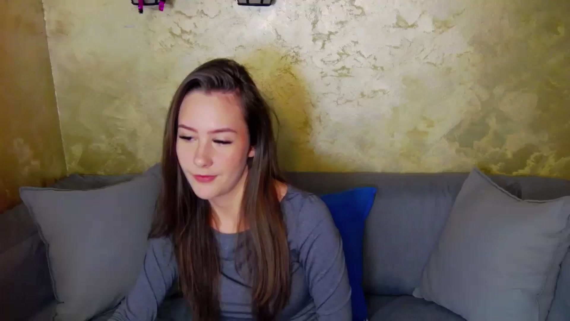 Gallery image thumbnail from Radiance's myfreecams stream on, 12/15/2023, 15:48 image 1 of 20