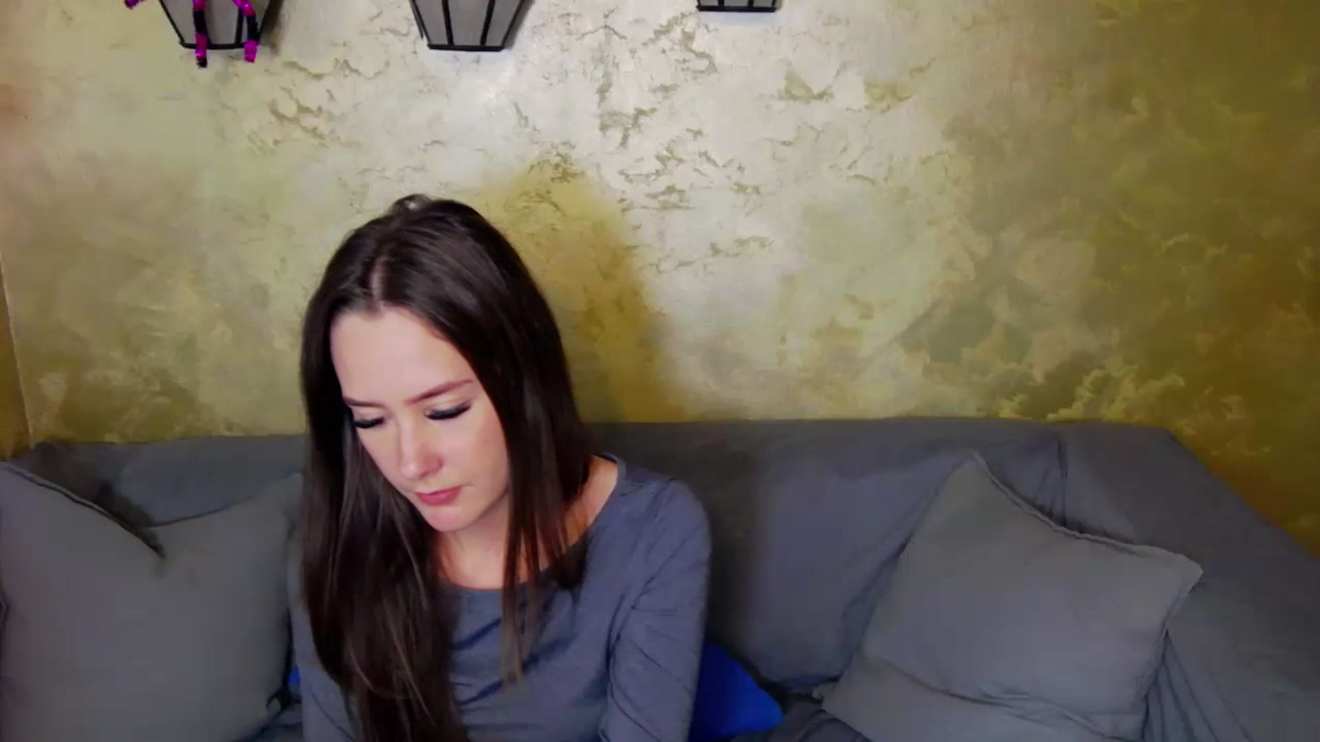 Gallery image thumbnail from Radiance's myfreecams stream on, 12/15/2023, 21:19 image 8 of 20