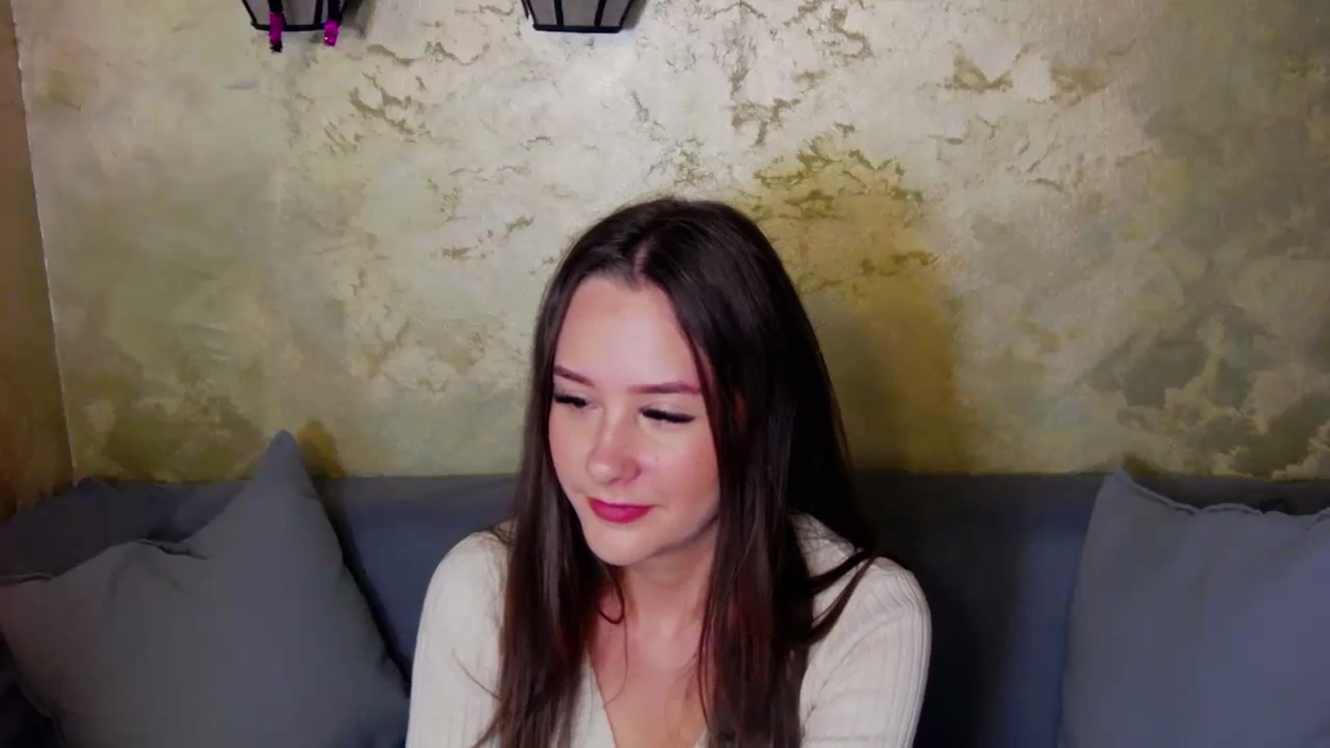 Gallery image thumbnail from Radiance's myfreecams stream on, 12/16/2023, 16:05 image 13 of 20