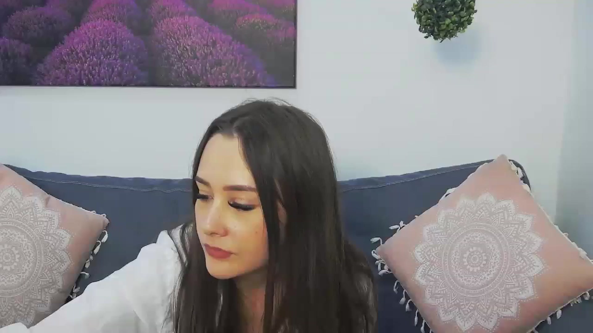 Gallery image thumbnail from Radiance's myfreecams stream on, 12/18/2023, 16:02 image 11 of 20