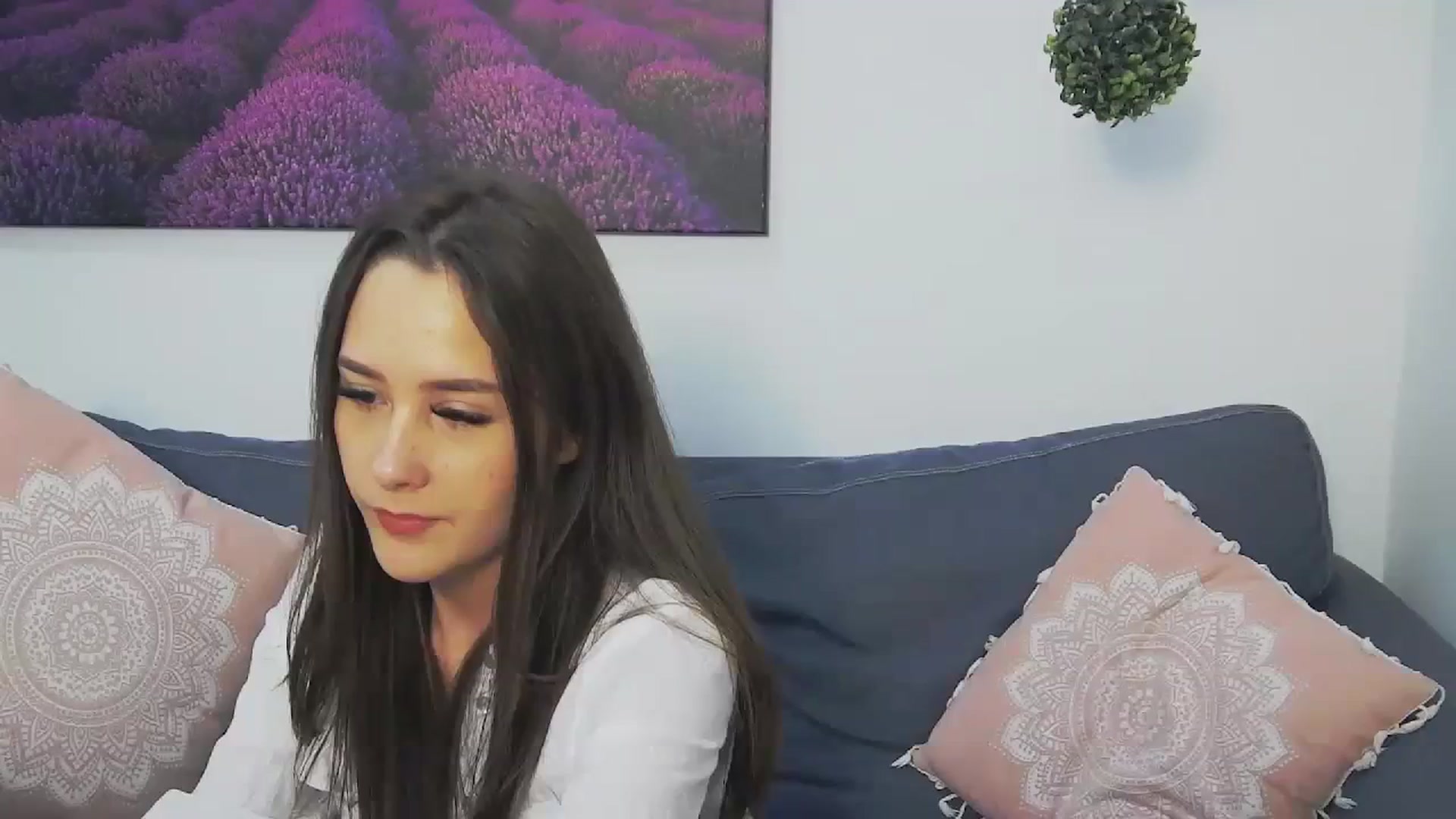 Gallery image thumbnail from Radiance's myfreecams stream on, 12/18/2023, 17:30 image 11 of 20