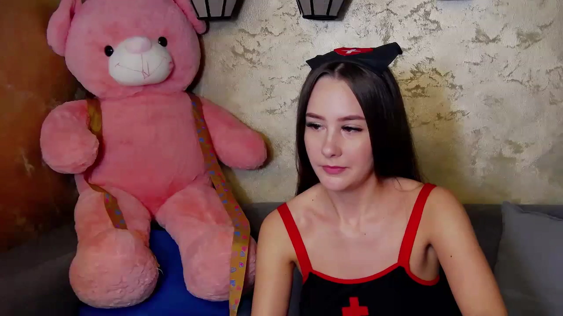 Gallery image thumbnail from Radiance's myfreecams stream on, 12/20/2023, 18:06 image 12 of 20