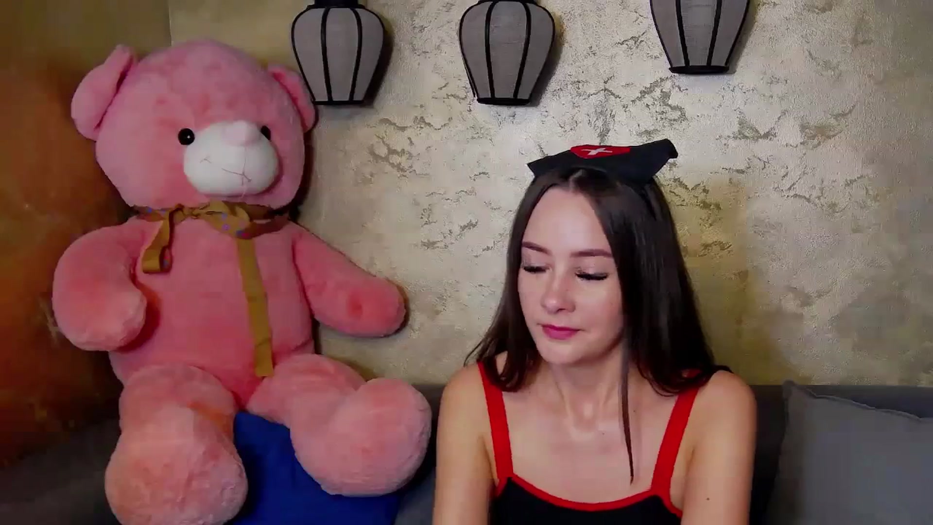 Gallery image thumbnail from Radiance's myfreecams stream on, 12/20/2023, 18:06 image 5 of 20