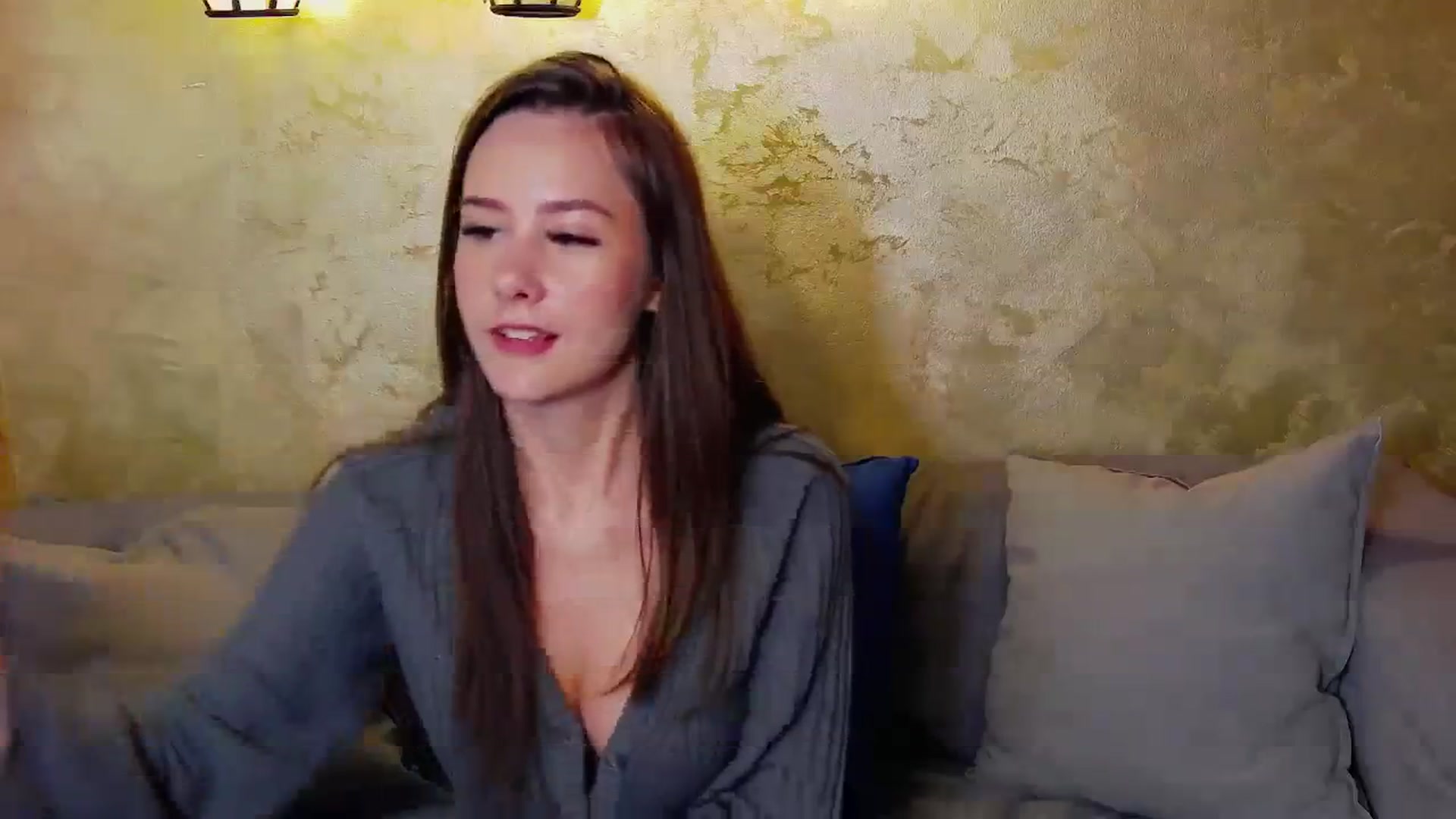 Gallery image thumbnail from Radiance's myfreecams stream on, 12/21/2023, 15:45 image 18 of 20